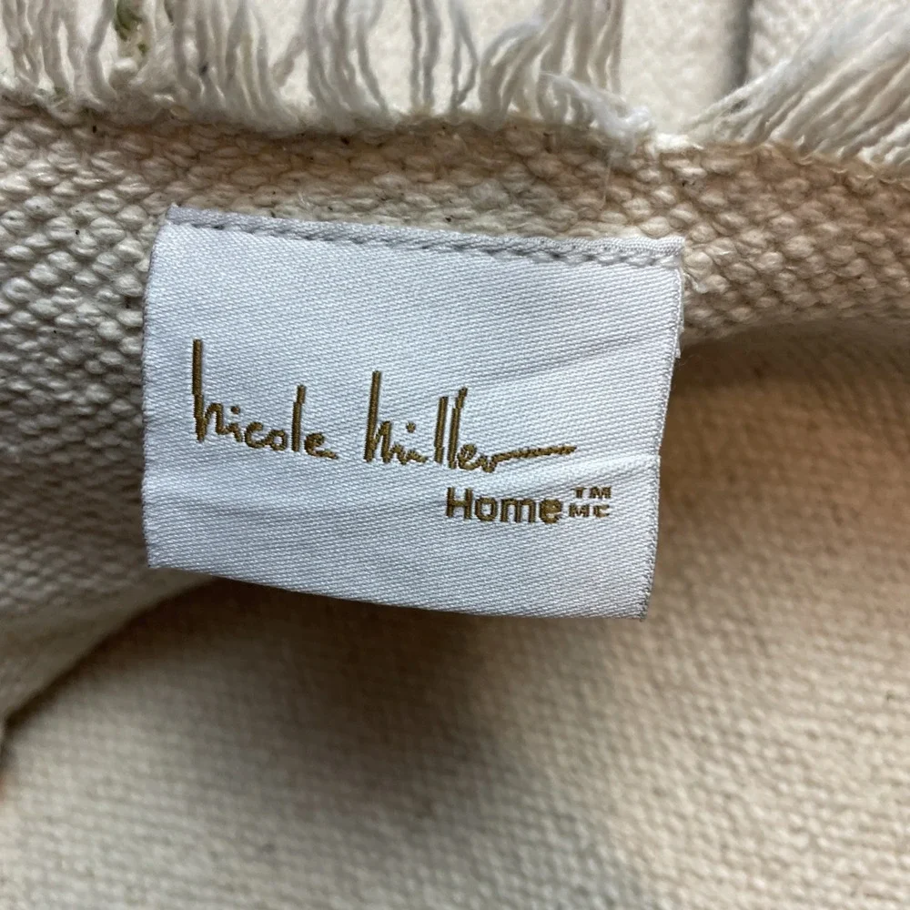 Christmas Holly Placemats (7) Burlap Look Fringe Berry Nicole Miller Holiday‎